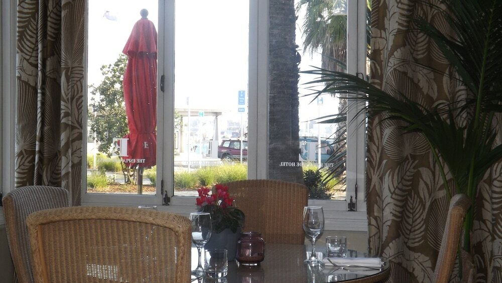 Фото The Esplanade Hotel