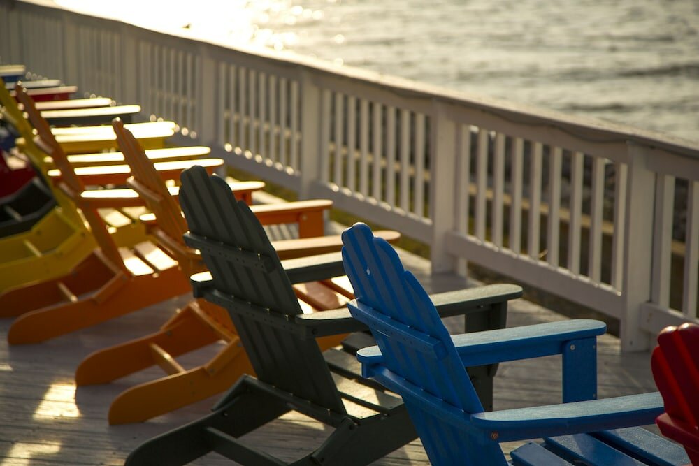 Фото Sailport Waterfront Suites