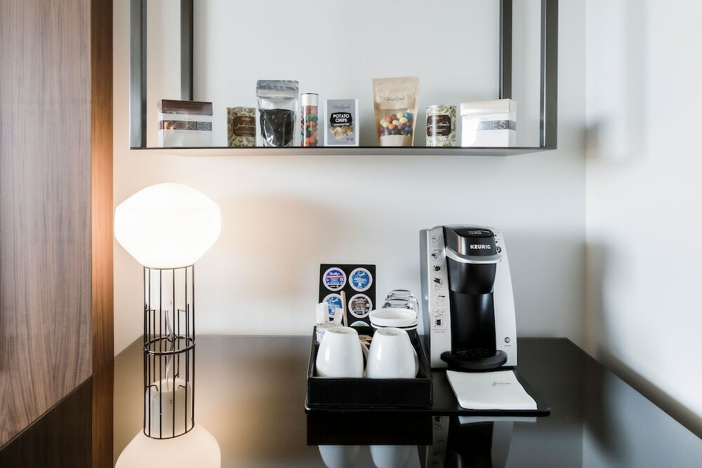 Фото The James Hotel