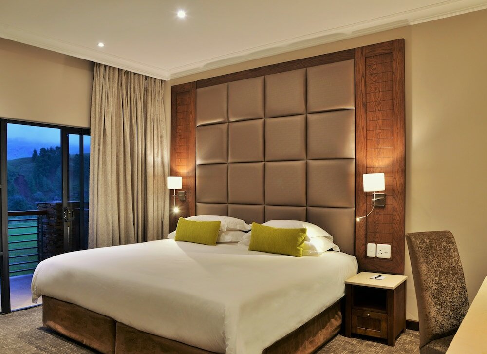 Фото Premier Resort Sani Pass