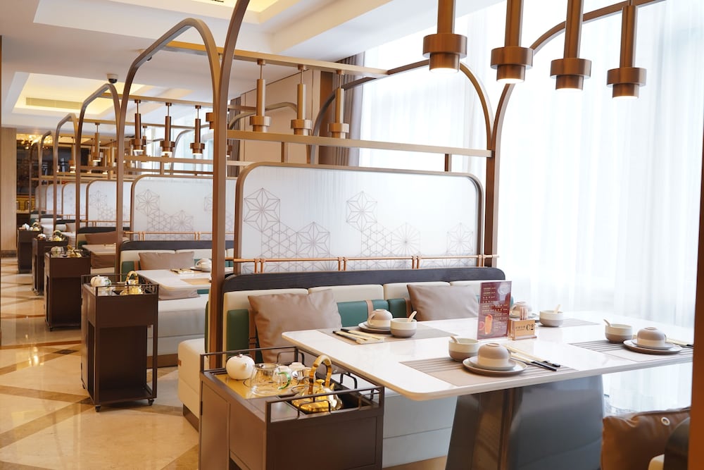 Фото Leeden Hotel Guangzhou