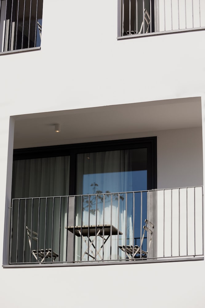 Фото Alinea Suites Limassol Center