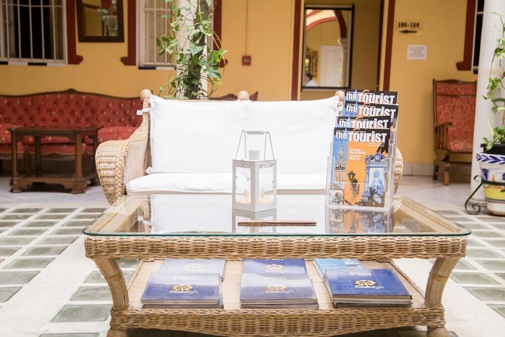 Фото Hostal Sierpes