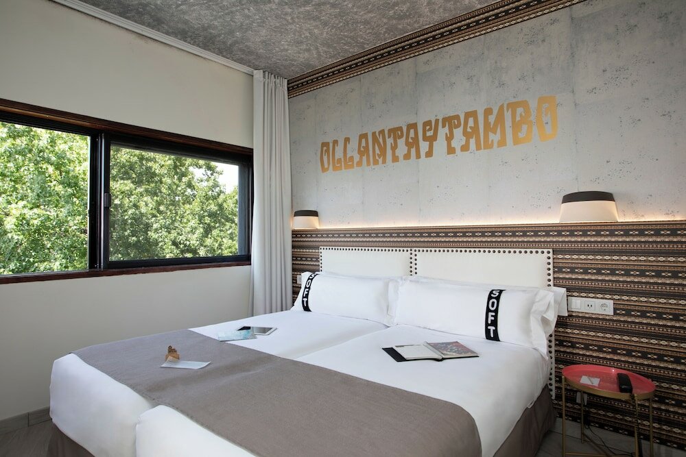 Фото Casual Inca Porto