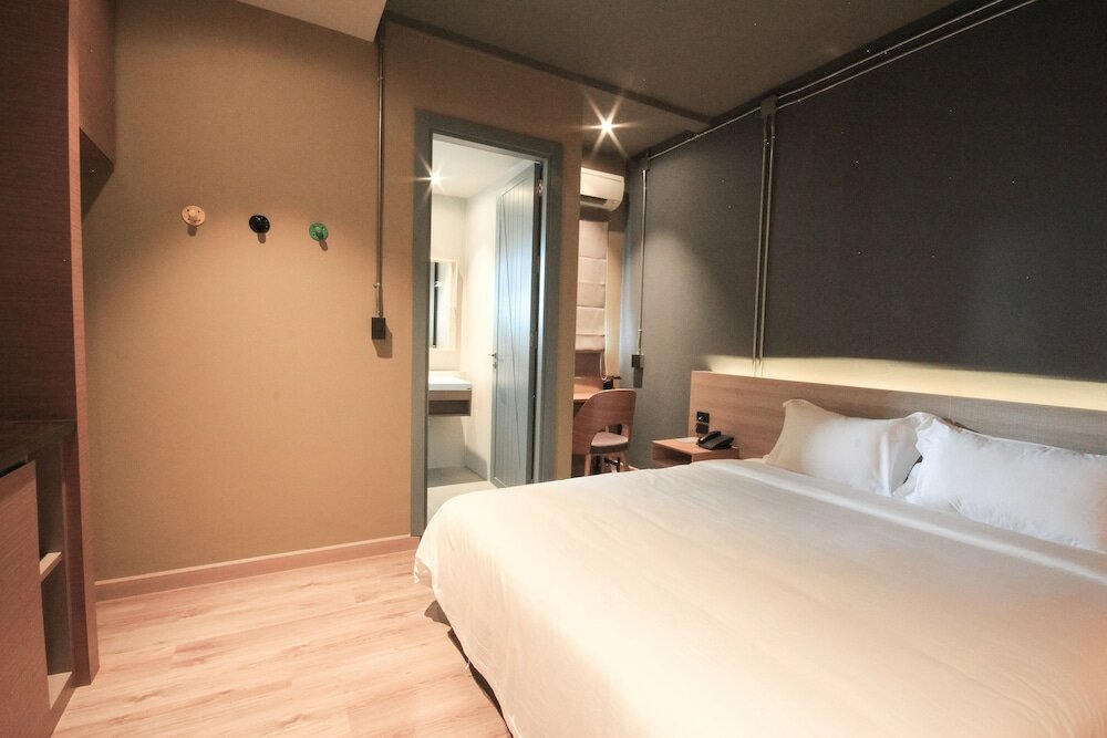 Фото Tha City Loft Hotel by Th District