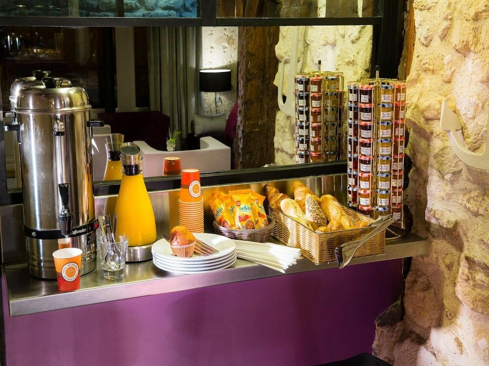 Фото Hôtel Jacques De Molay