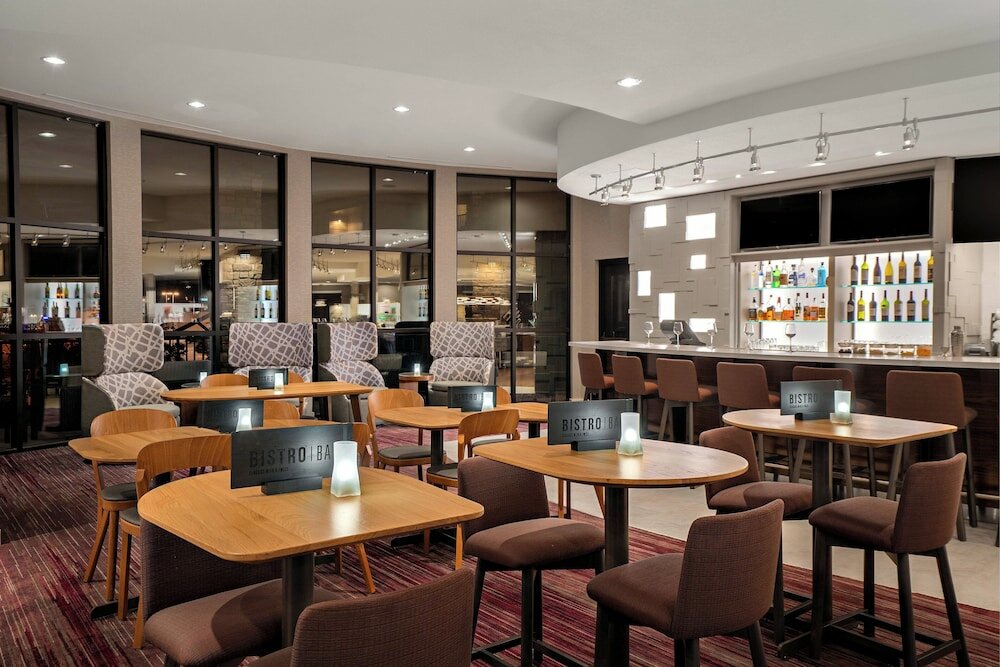 Фото 94998785144