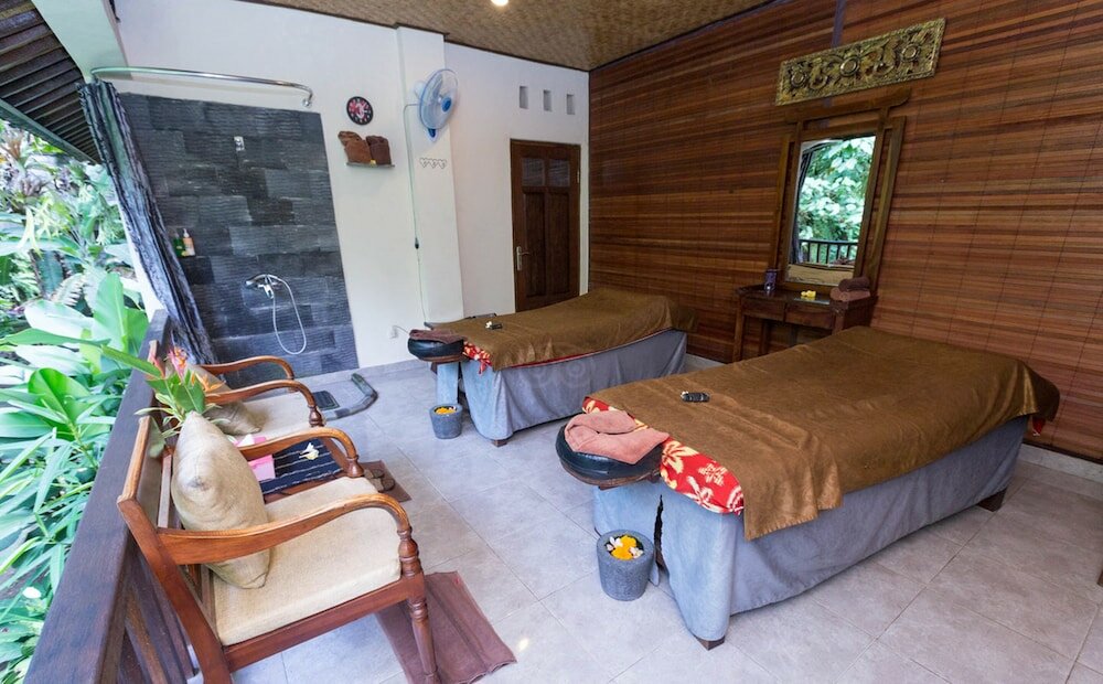 Фото Sri Aksata Ubud Resort