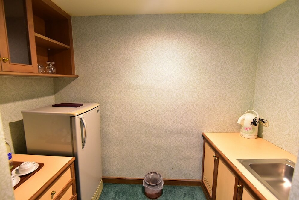 Фото Thumrin Thana Hotel