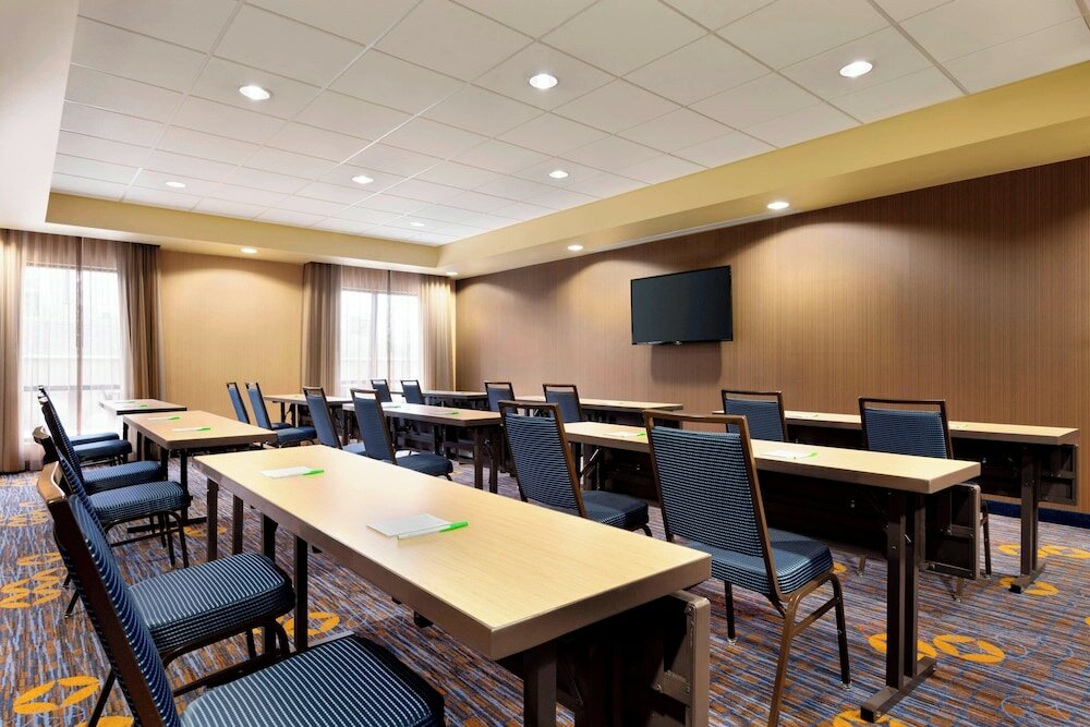 Фото Courtyard Stafford Quantico