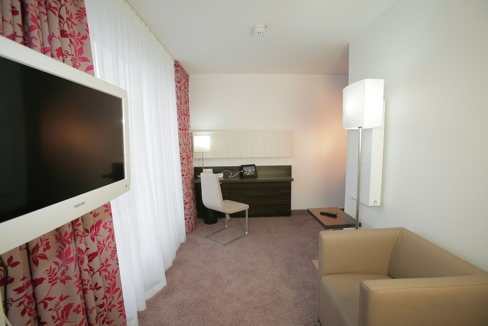 Фото Hotel Demas City