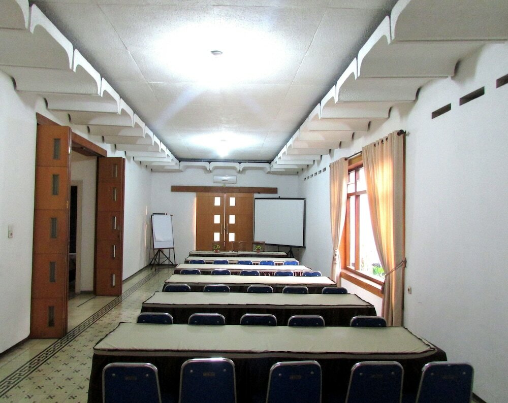 Фото Riche Heritage Hotel