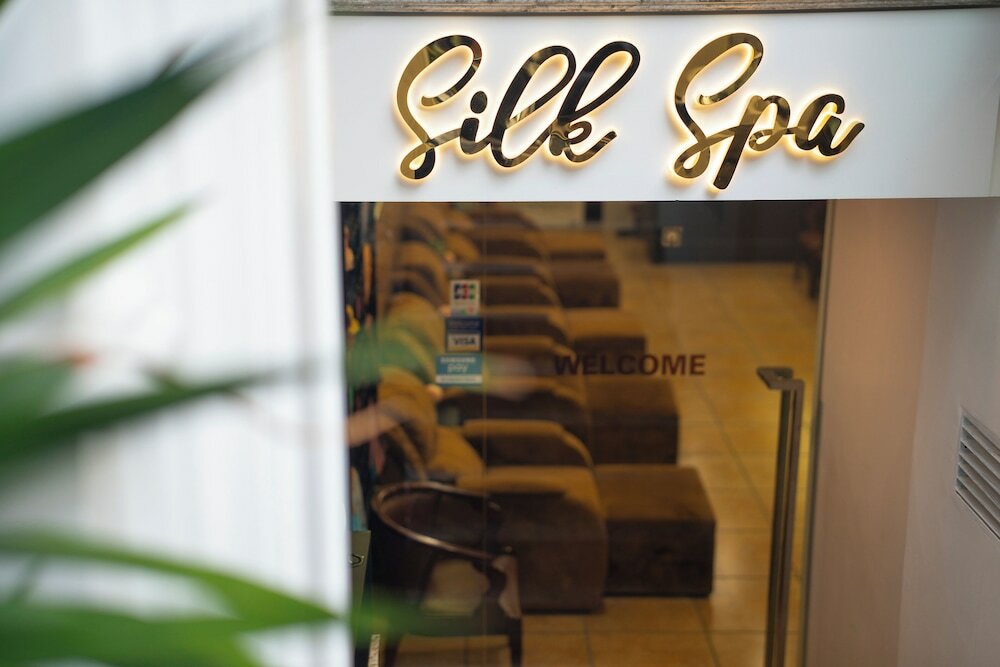 Фото Silk Queen Hotel
