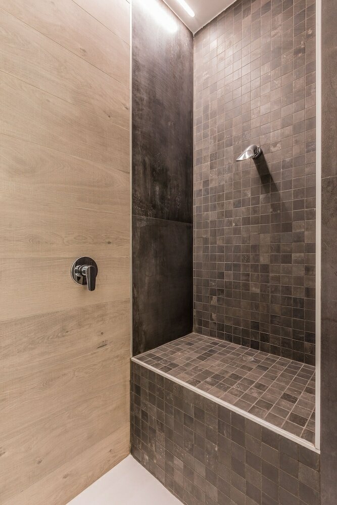 Фото Astoria Deluxe Rooms