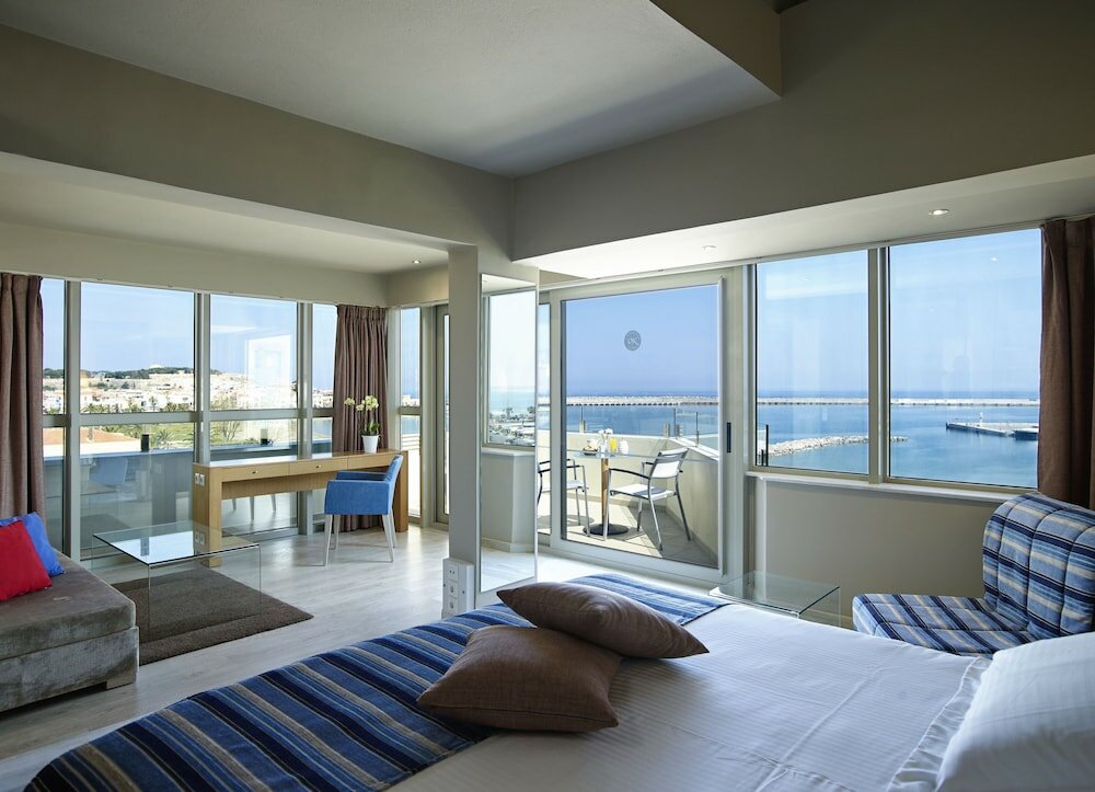 Фото Kyma Suites Beach Hotel