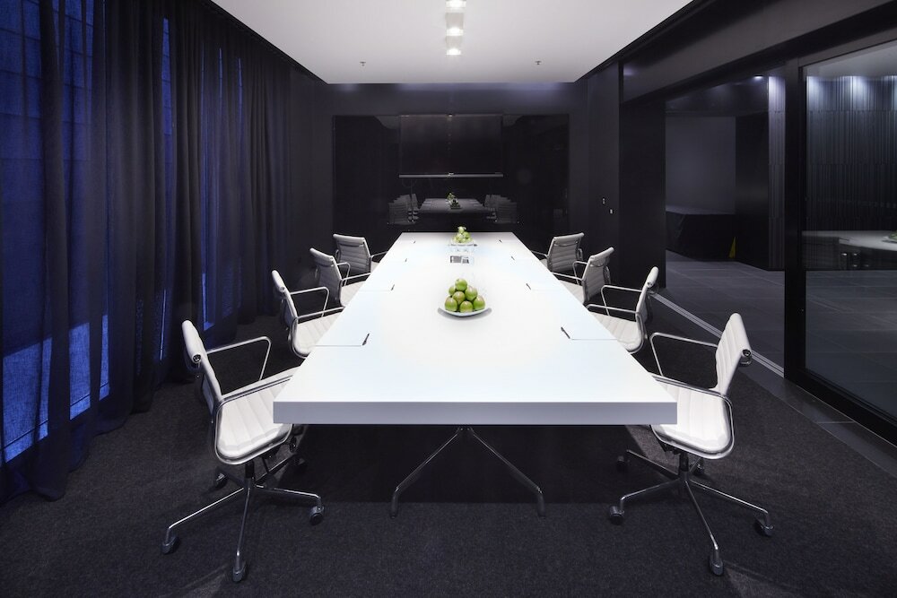 Фото Hotel Realm