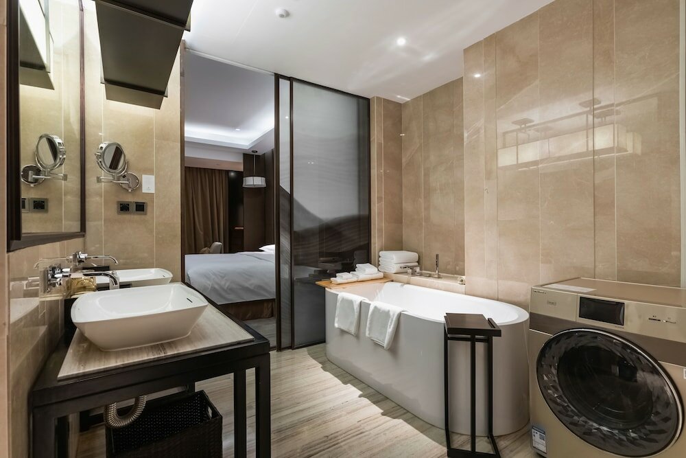 Фото Hualuxe Wuxi Taihu, an Ihg Hotel