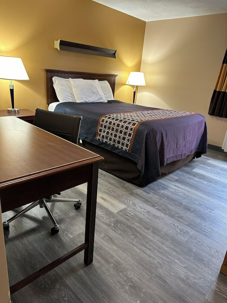 Фото Wickford Motor Inn