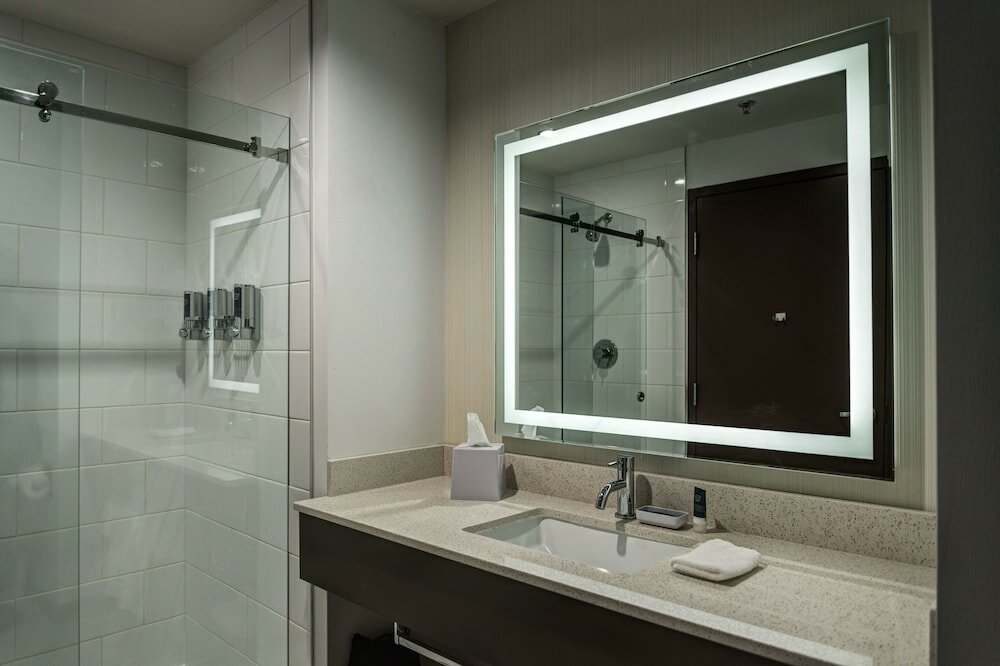 Фото Four Points by Sheraton Sherwood Park