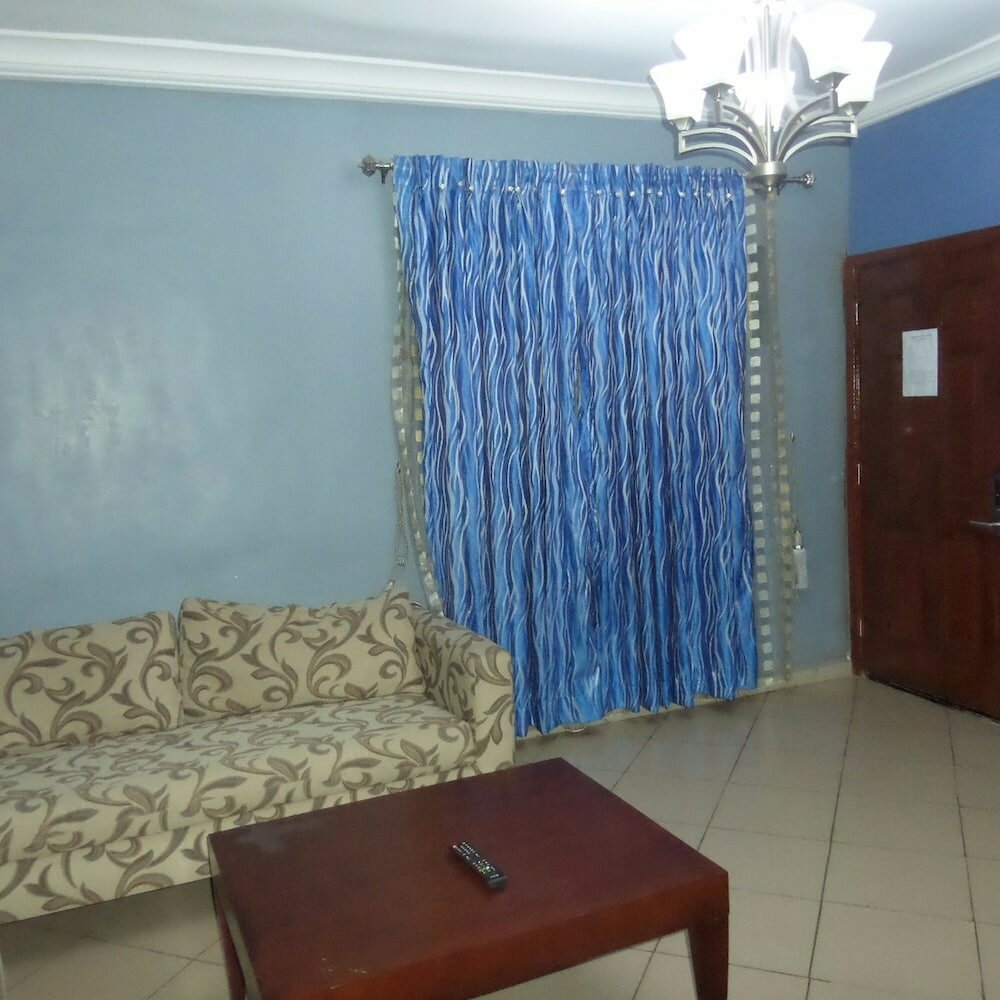 Фото Sugarland Hotel & Suites