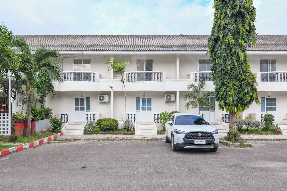 Фото Bang Saphan Resort Hotel