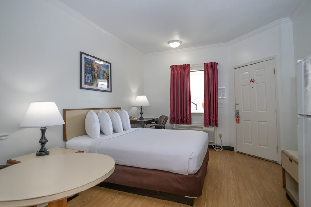 Фото Contempra Inn