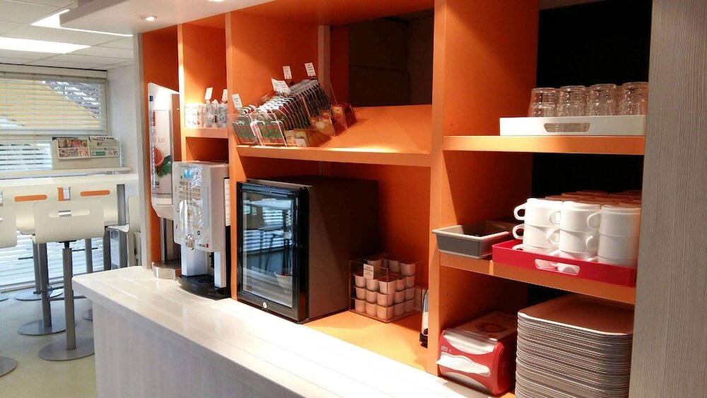 Фото Premiere Classe Lille Nord - Roncq