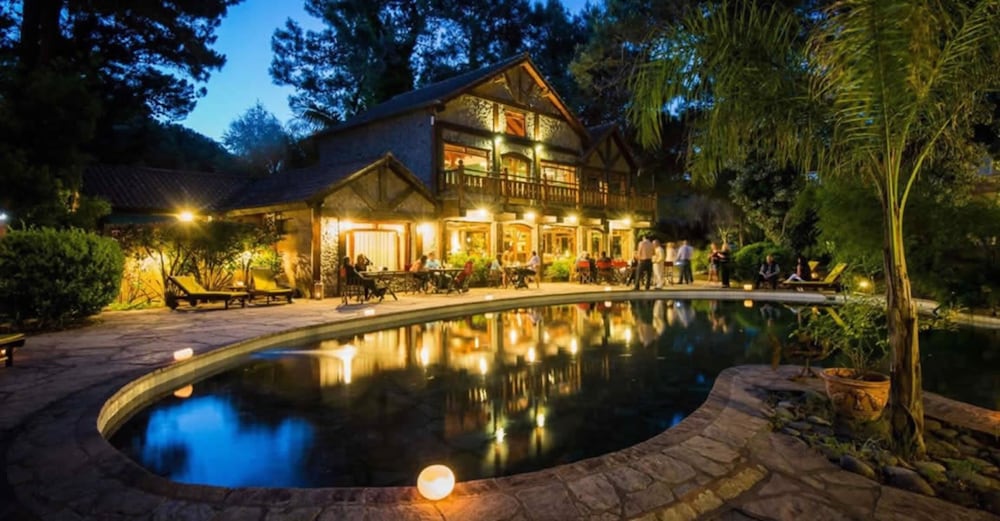 Фото отеля 2