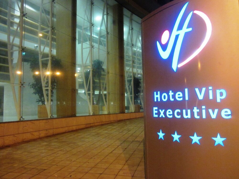Фото VIP Executive Azores Hotel