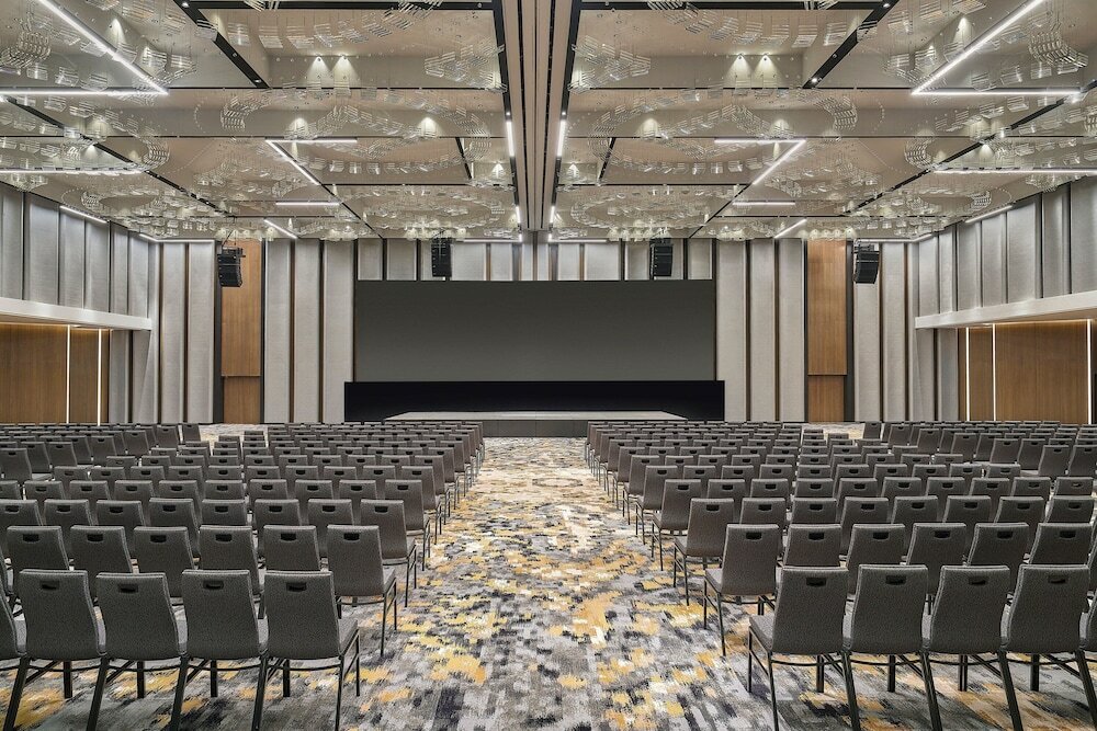 Фото Renaissance Kuala Lumpur Hotel & Convention Centre