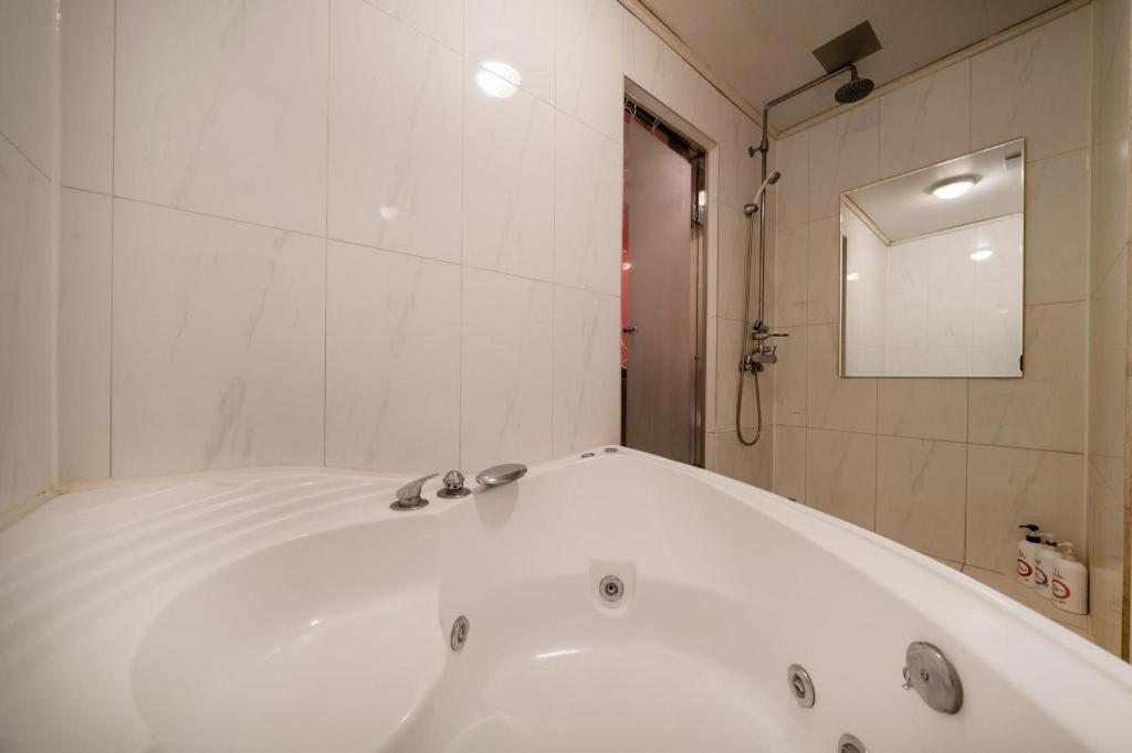 Фото Hotel No. 1