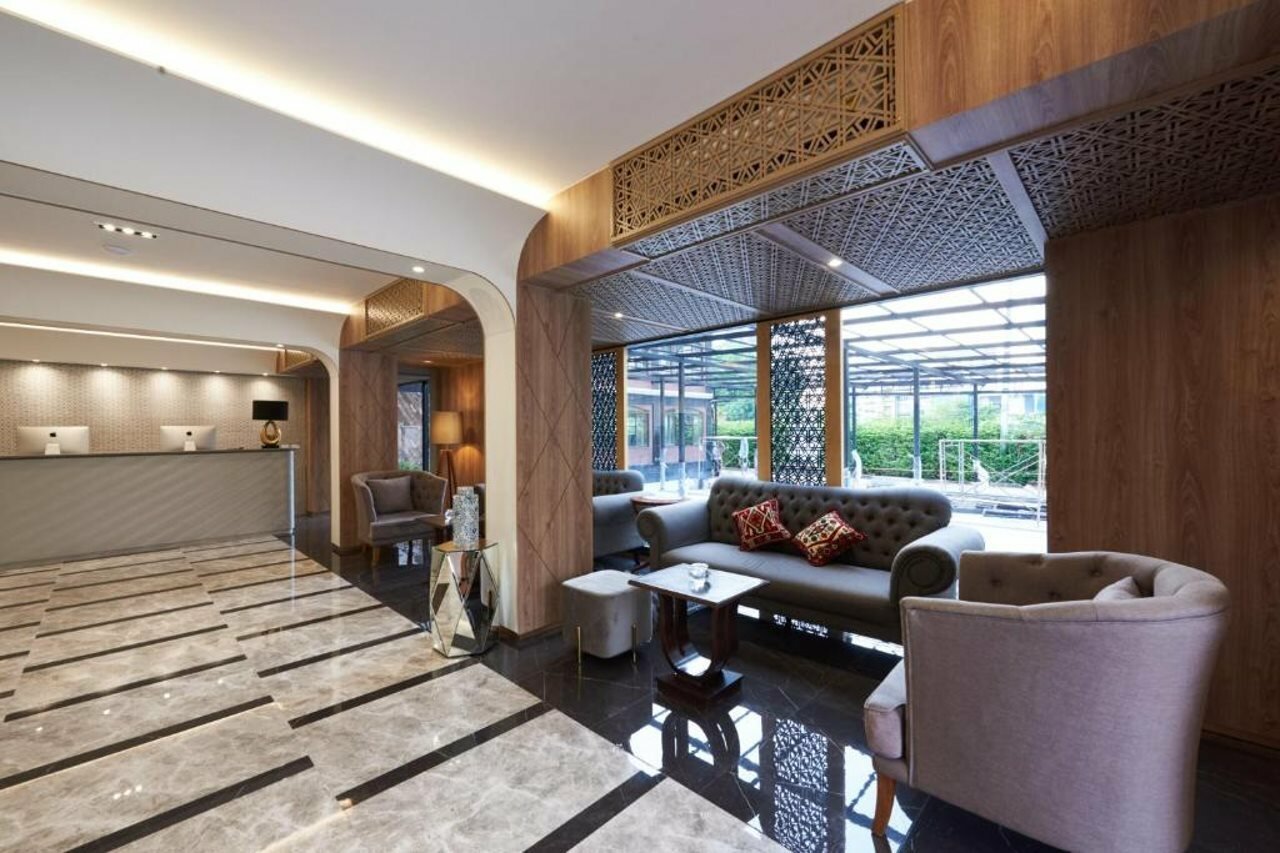 Фото отеля 2