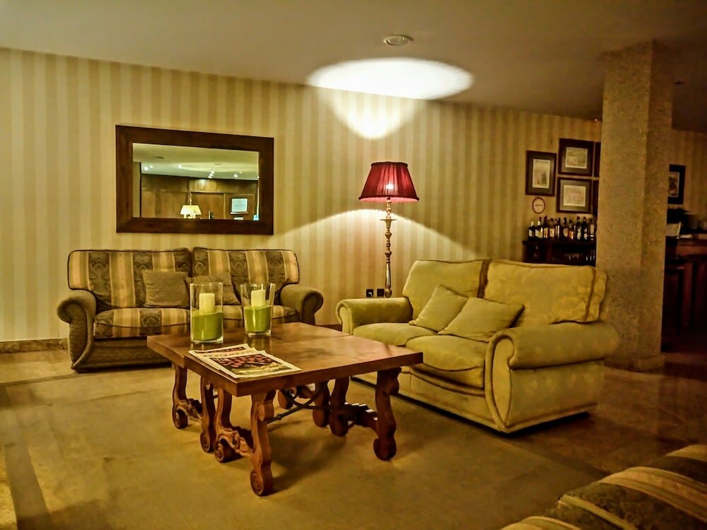 Фото Hotel Puente Romano de Salamanca