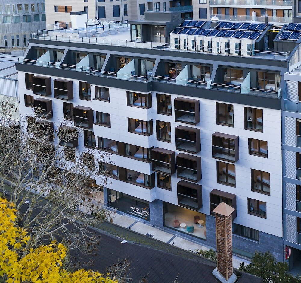 Фото Отель Axel San Sebastián - Adults Only