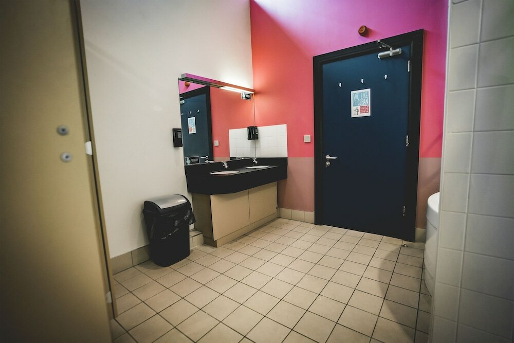 Фото Generator Dublin