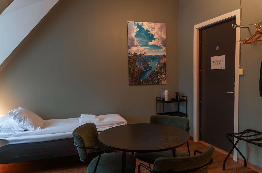 Фото Trolltunga Hotel