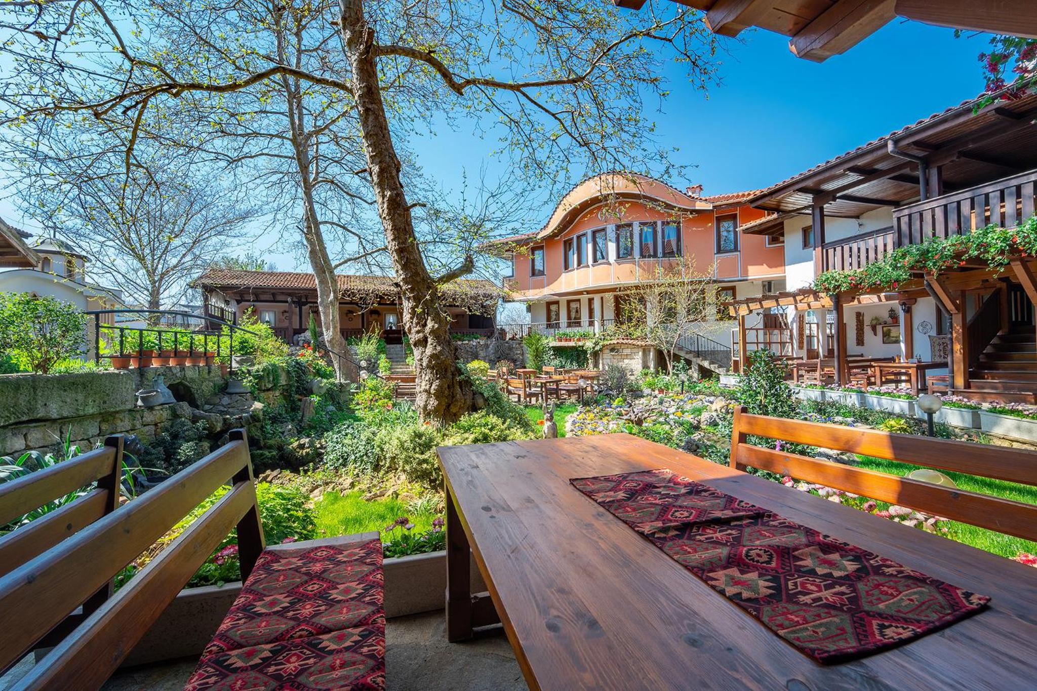 Фото Hotel Izvora