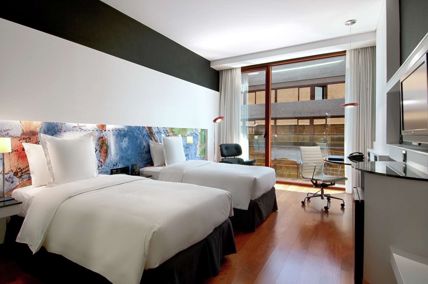 Фото Hilton Madrid Airport