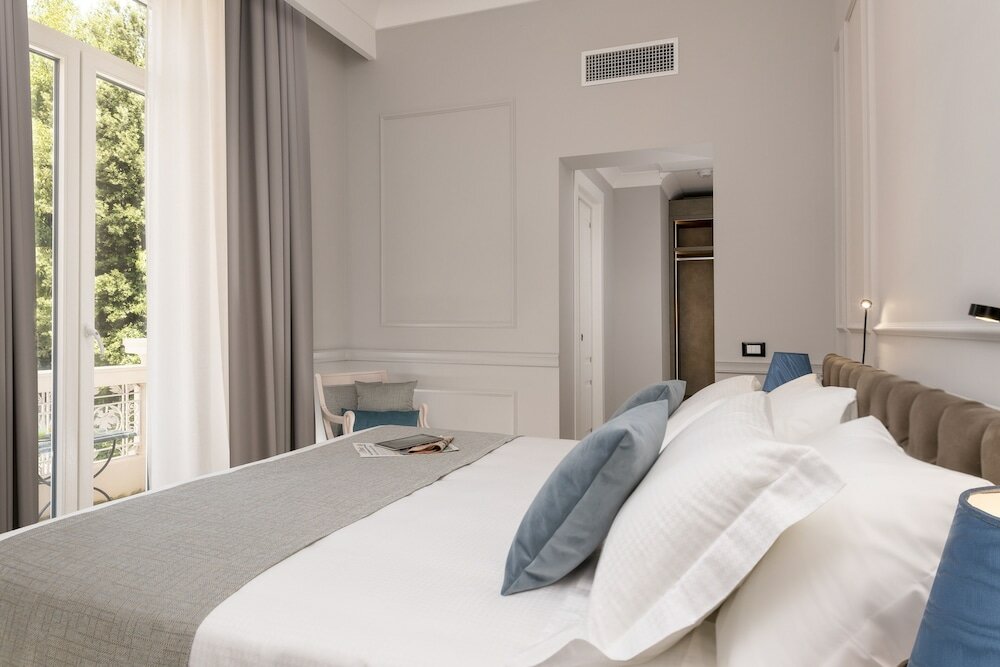 Фото Hotel La Ville