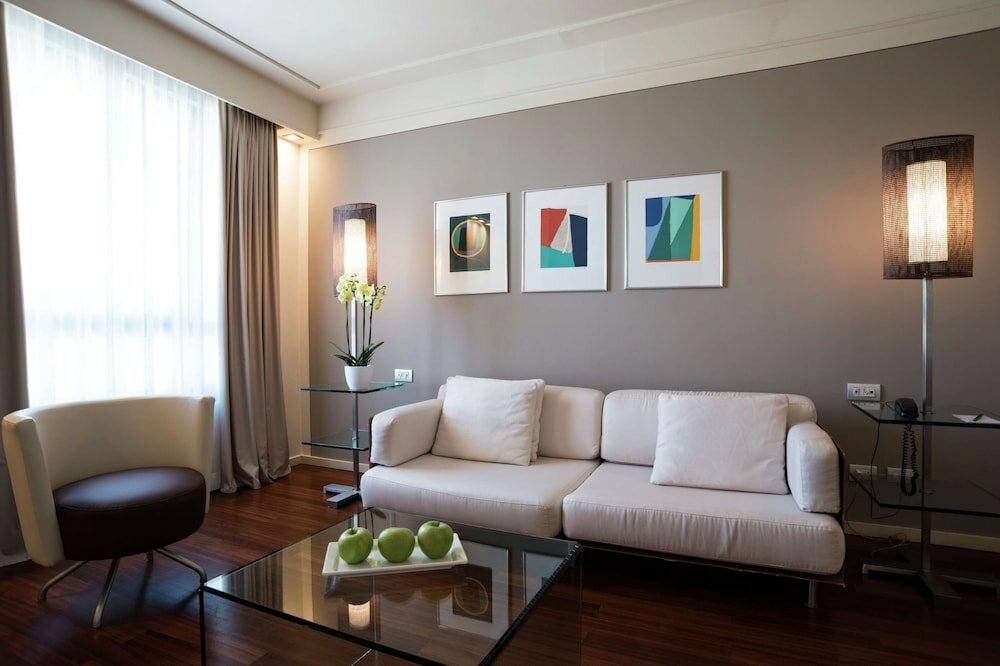 Фото DoubleTree by Hilton Florence Metropole