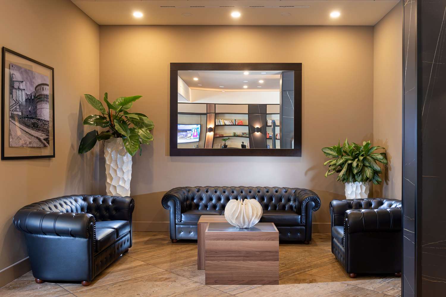 Фото DoubleTree by Hilton Brescia