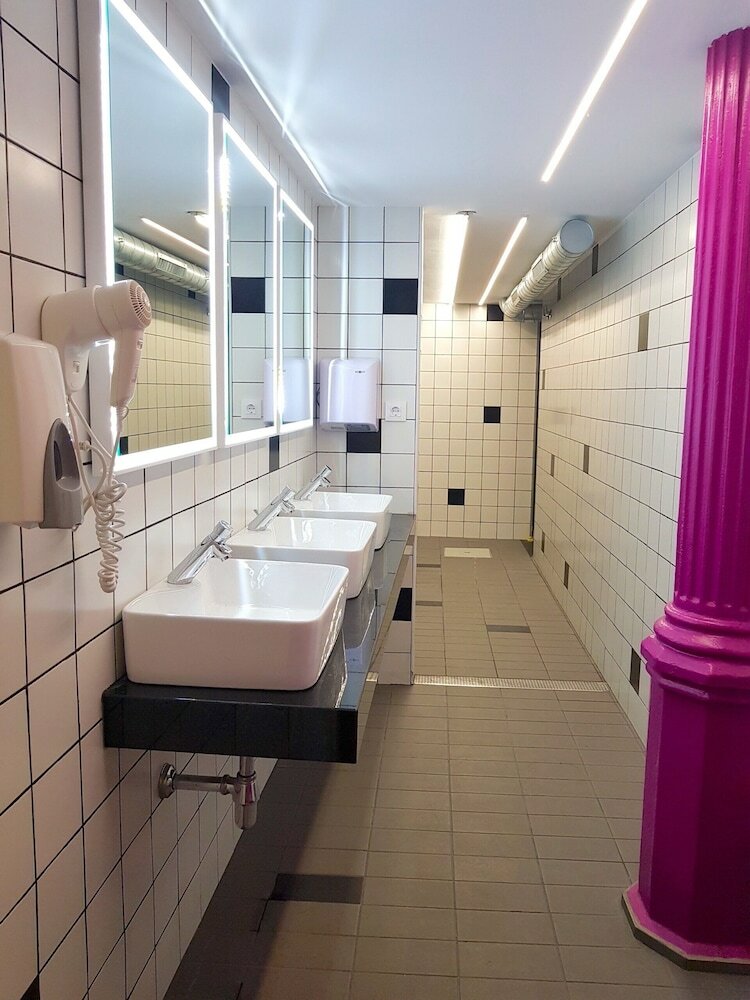 Фото Safestay Barcelona Gothic