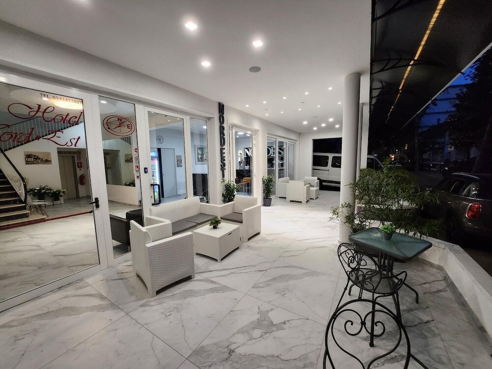 Фото Hotel Nord Est