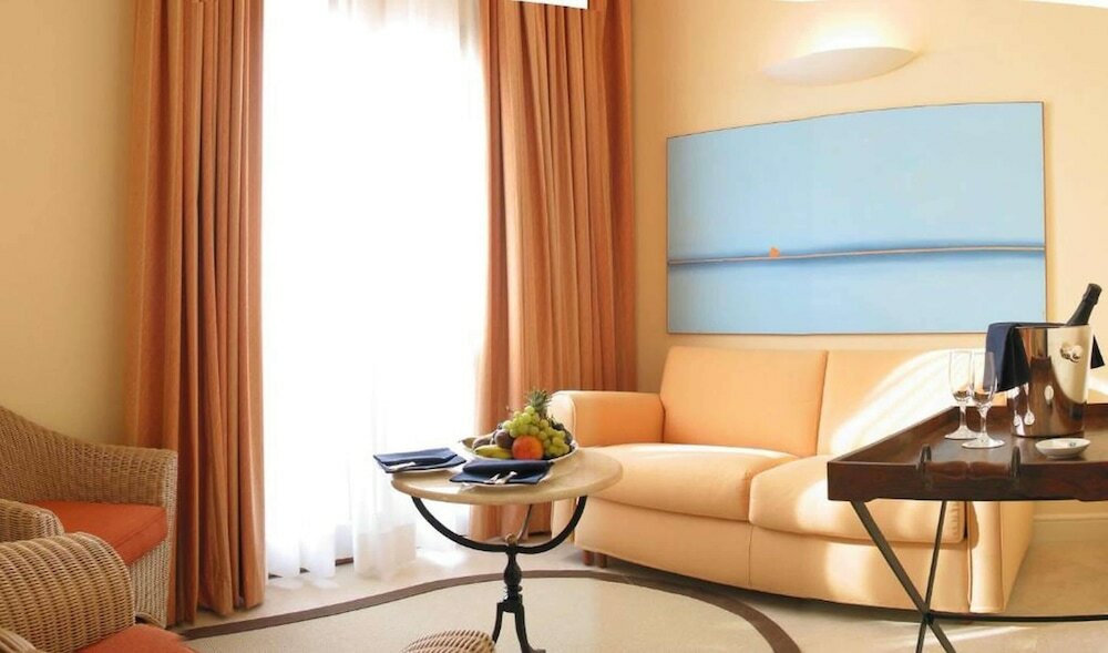 Фото Tombolo Talasso Resort