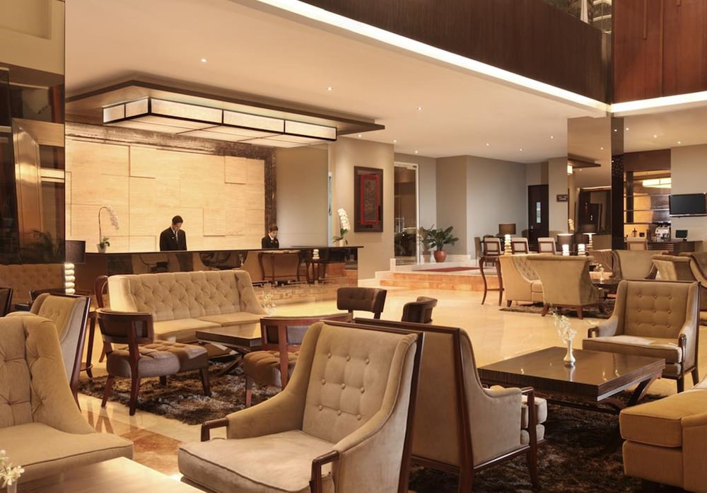 Фото Oakwood Hotel & Apartments Taman Mini Jakarta