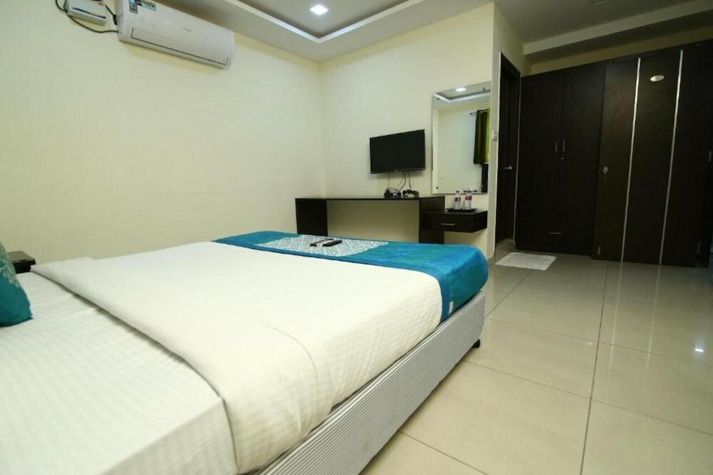 Фото FabHotel Siri Inn Madhapur