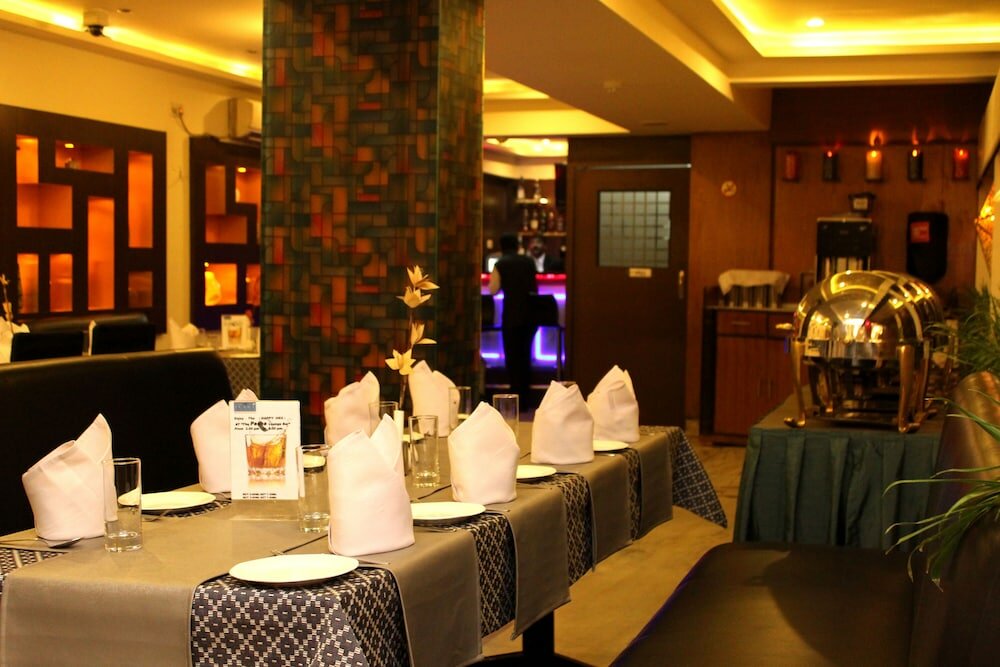 Фото The Pearl Hotel, Kolkata