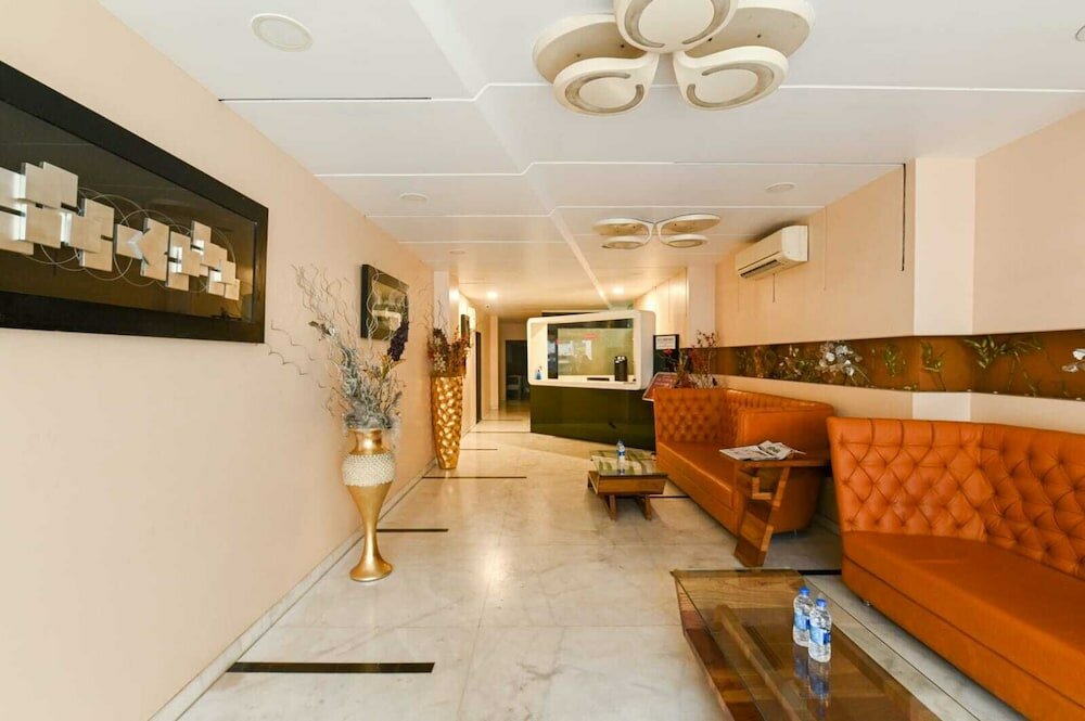 Фото Oyo 4155 Hotel The Sudesh