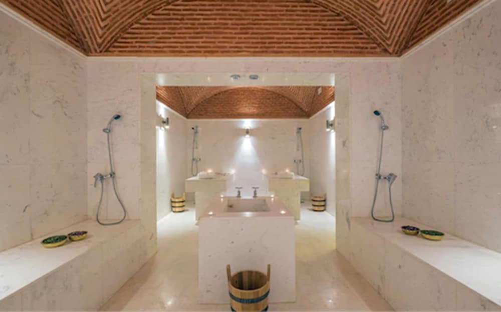 Фото Ayoub Hotel & SPA