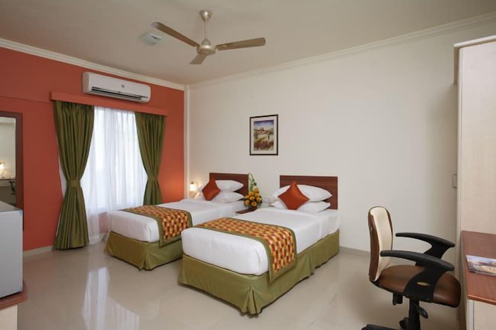 Фото Keys Select by Lemon Tree Hotels, Nestor, Mumbai